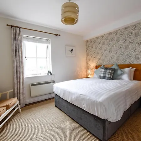 بيت للعطل The Herons Rest Townhouse غالواي