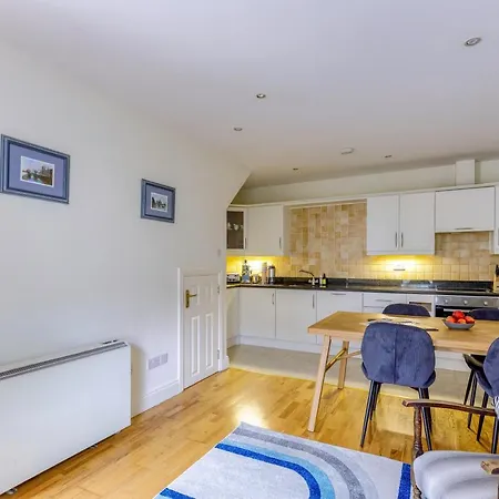 بيت للعطل The Herons Rest Townhouse *