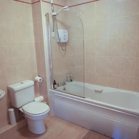 The Herons Rest Townhouse بيت للعطل *