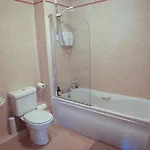 The Herons Rest Townhouse 度假居 *