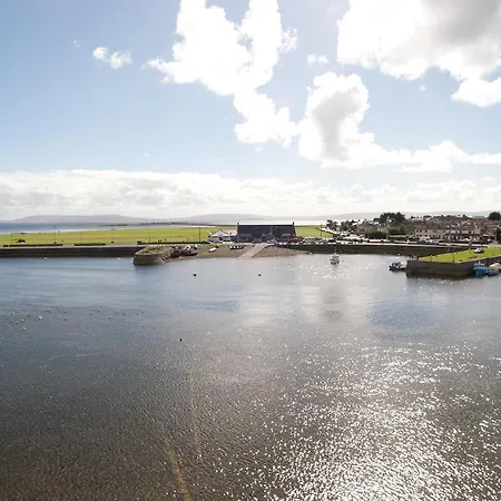 Nyaraló The Herons Rest Townhouse