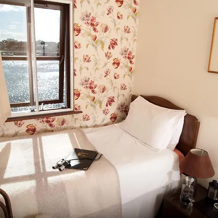 The Herons Rest Townhouse * Galway