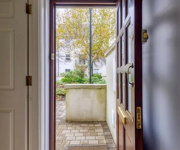 The Herons Rest Townhouse * Galway